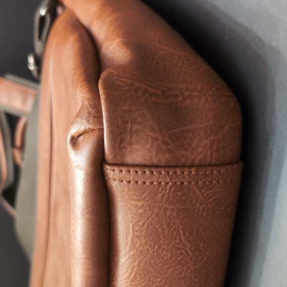 Bugatti Valentino RFID Men's Brown Cognac Vegan Leather Briefcase. - Picture 13 of 16